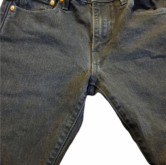 Levi's Jeans - Picture 2 of 3